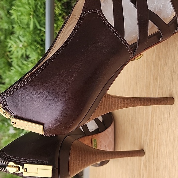 L.A.M.B. TAMMY Peep toe Heels in Brown, Size 9. - Picture 6 of 12